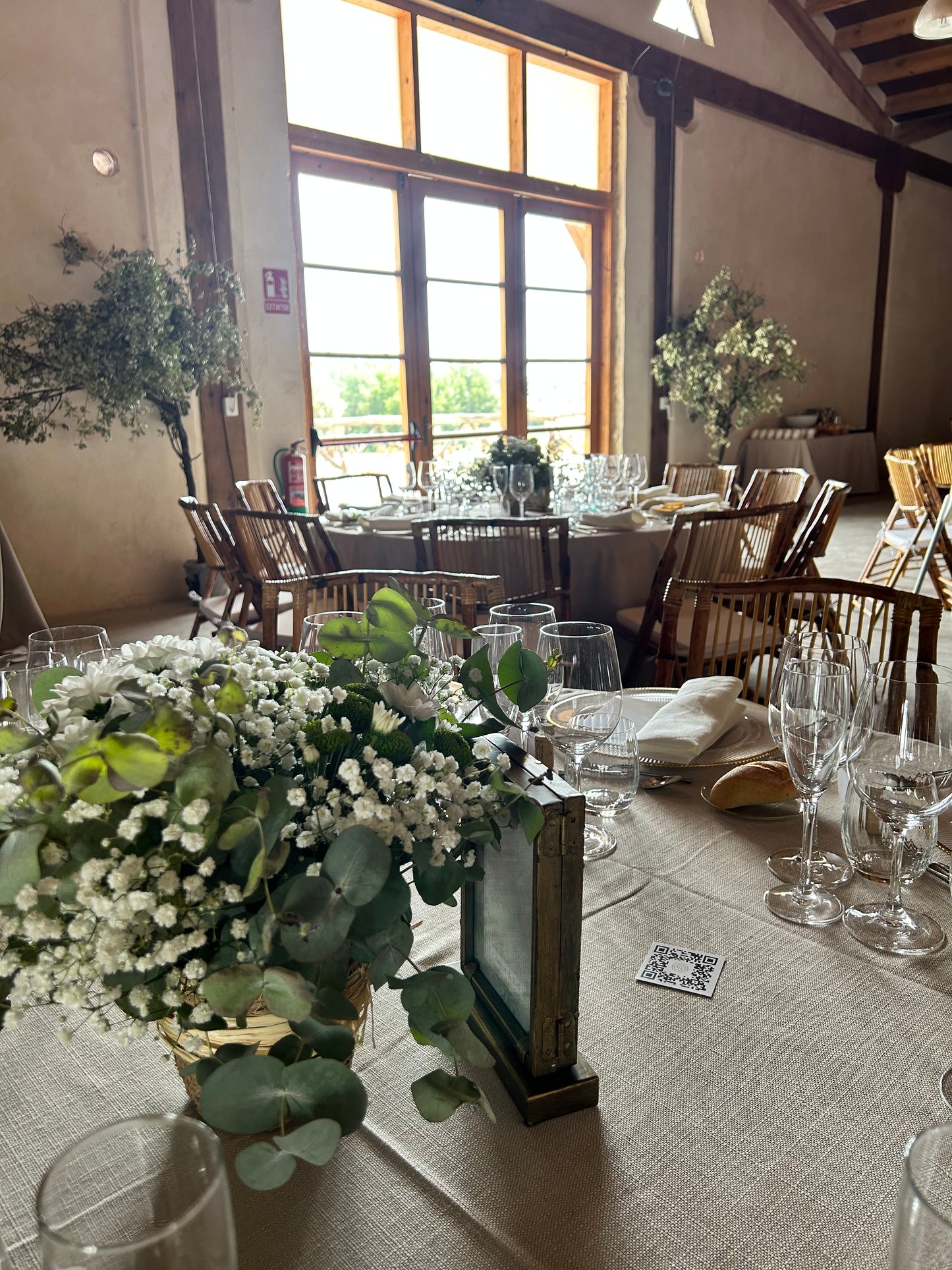 Decoration of Spaces for Brides