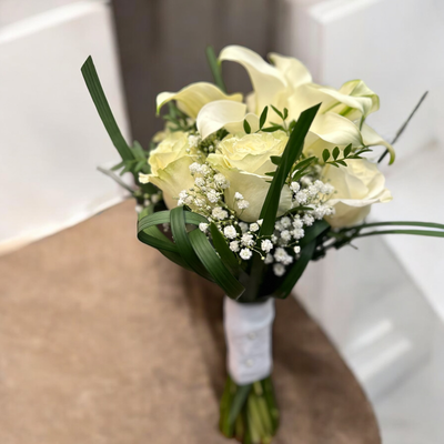 Bridal Bouquet 2 Types of Flowers