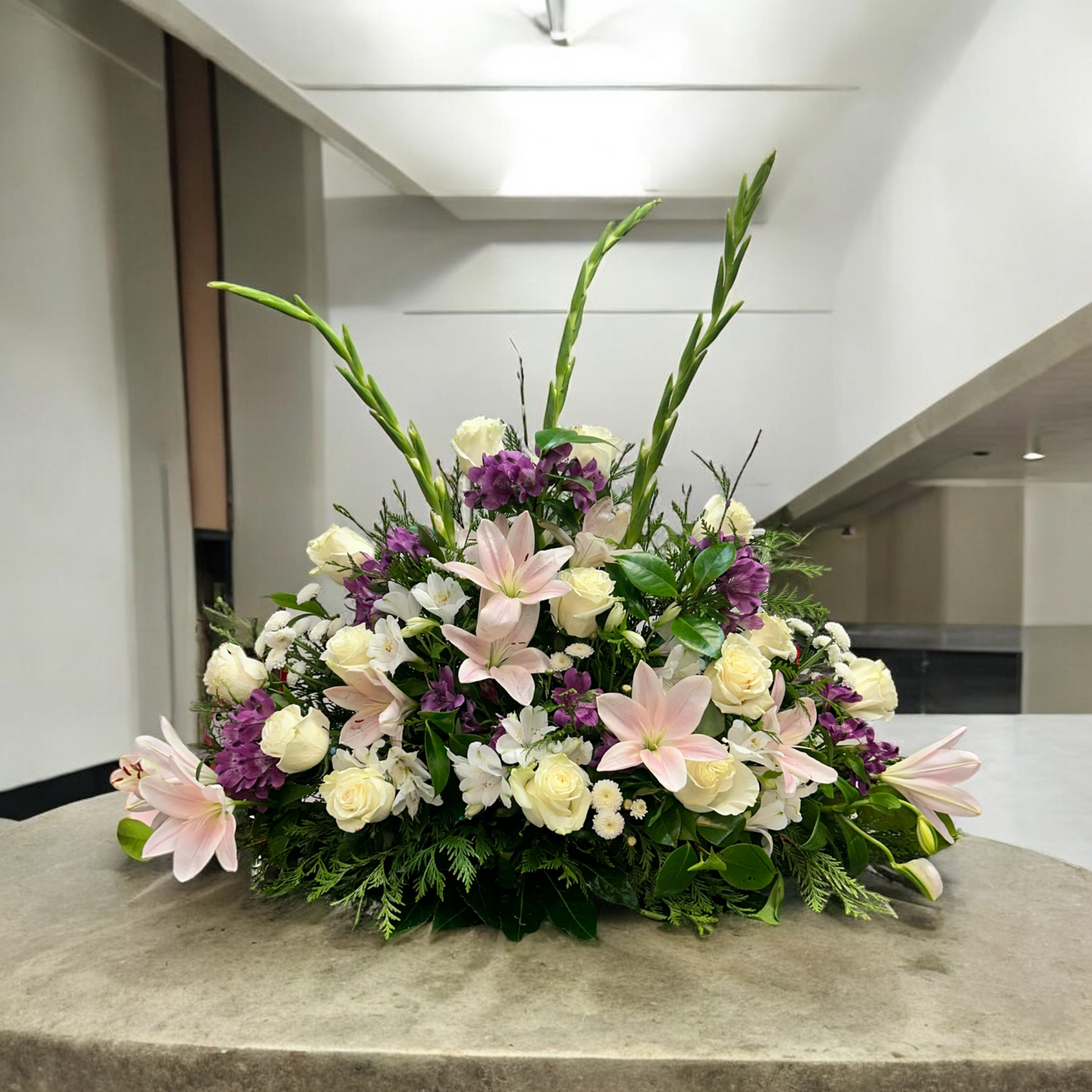 MEDIUM Center Various Flowers