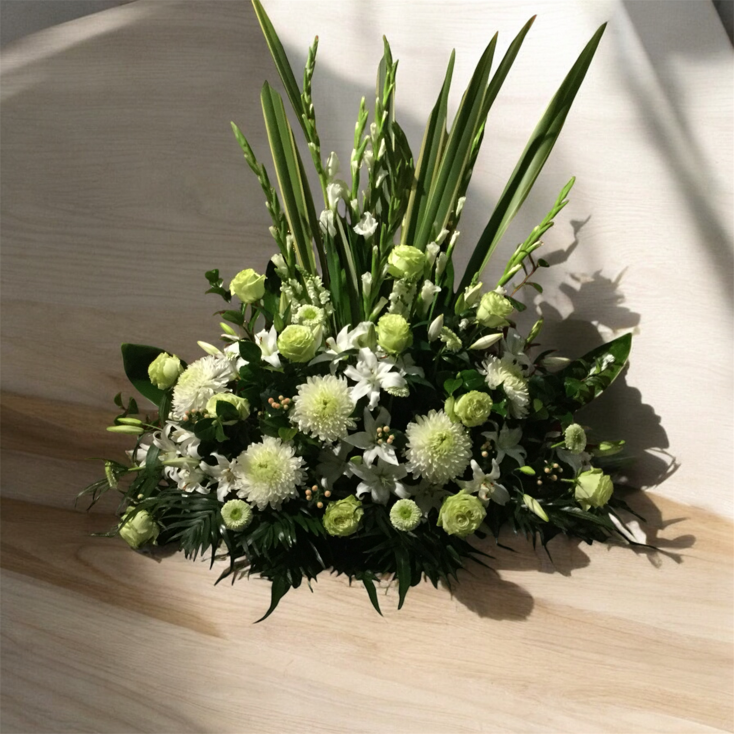 LARGE Center of Varied Flowers