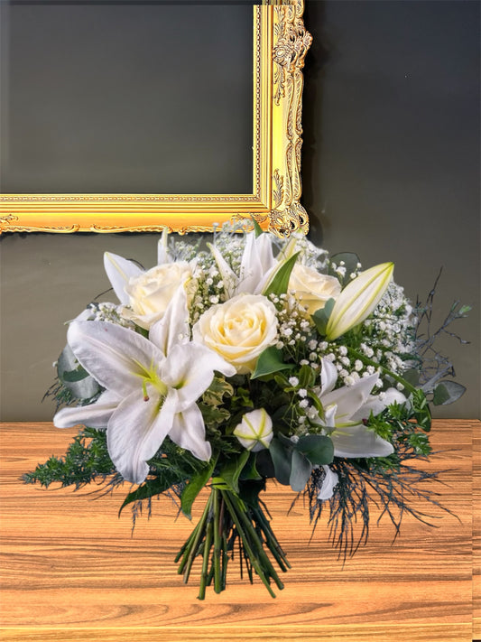 Blanco con Rosas San Valentín
