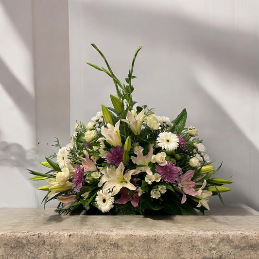SMALL Centerpiece of Assorted Flowers